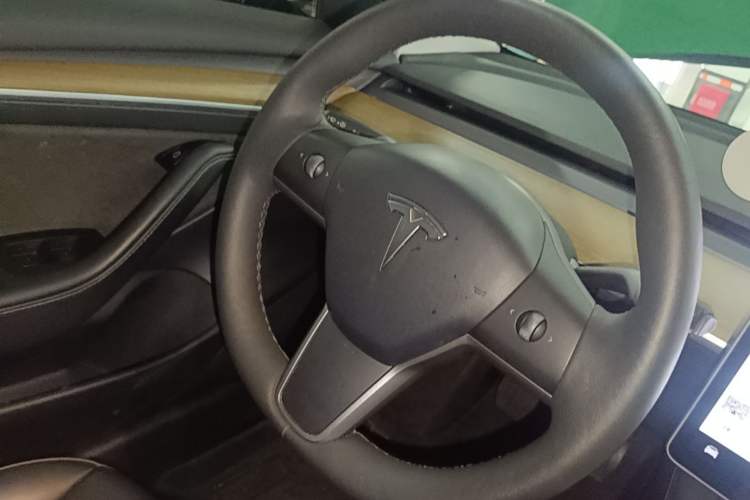 Used Tesla Model 3 2021 Standard Range Rear-Wheel Drive Upgraded Version 3D6 Steering Wheel