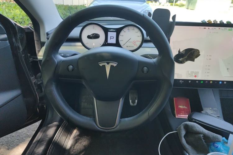 Used Tesla Model 3 2021 Standard Range Rear-Wheel Drive Upgraded Version 3D6 Steering Wheel