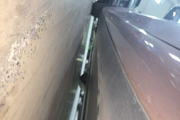 Used Tesla Model 3 2021 Standard Range Rear-Drive Upgraded Version Left Side Sill