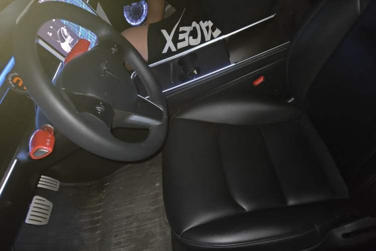 Used Tesla Model 3 2021 Revised Performance Version with All-Wheel Drive 3D1 Left Front Seat