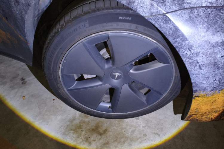Used Tesla Model 3 2021 Revised Version Standard Range Rear-Wheel Drive Upgraded Edition 3D1 Right Front Wheel Hub
