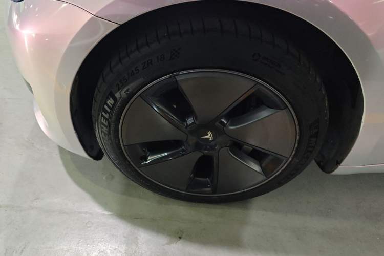 Used Tesla Model 3 2021 Standard Range Rear-Wheel Drive Upgraded Version 3D6 Left Front Wheel Hub