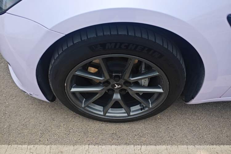 Used Tesla Model 3 2021 Standard Range Rear-Wheel Drive Upgraded Version 3D6 Left Front Wheel Hub