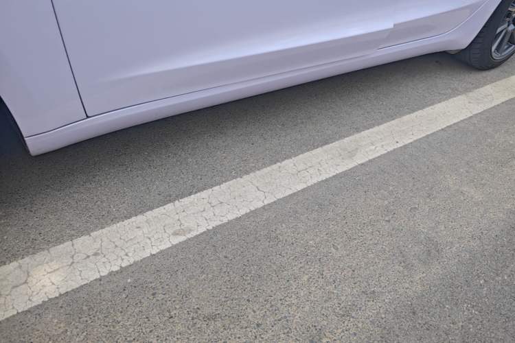 Used Tesla Model 3 2021 Standard Range Rear-Wheel Drive Upgraded Version 3D6 Left Side Sill