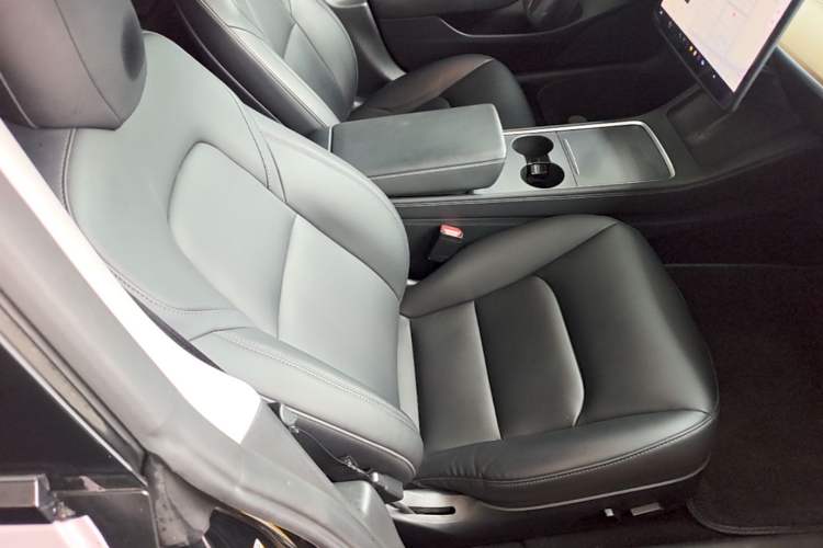 Used Tesla Model 3 2021 Standard Range Rear-Drive Upgraded Version Right Front Seat