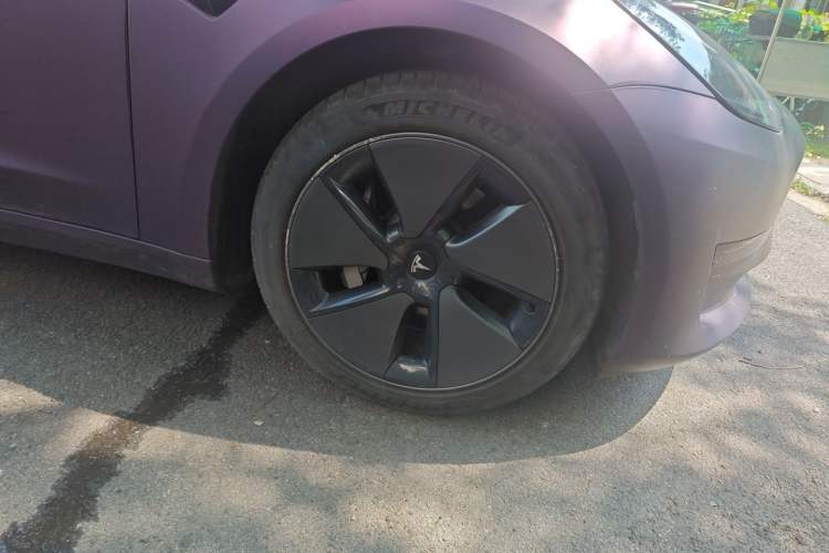Used Tesla Model 3 2021 Standard Range Rear-Drive Upgraded Version Right Front Wheel Hub