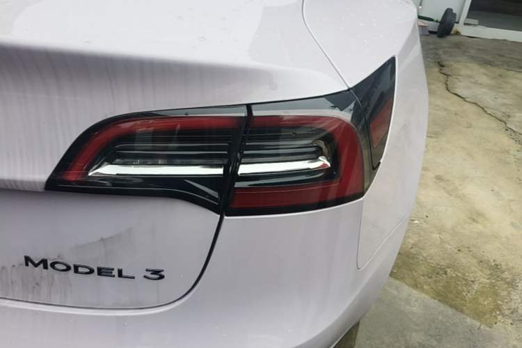 Used Tesla Model 3 2021 Standard Range Rear-Drive Upgraded Version Right Rear Taillight