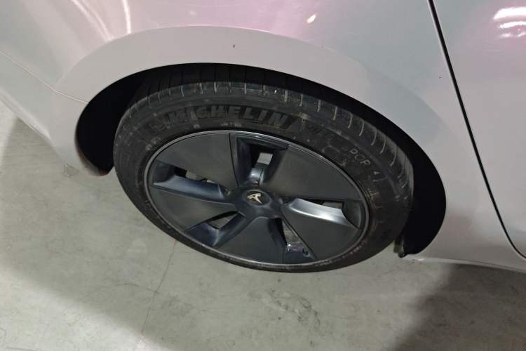 Used Tesla Model 3 2021 Standard Range Rear-Wheel Drive Upgraded Version 3D6 Right Rear Wheel Hub