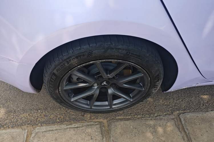 Used Tesla Model 3 2021 Standard Range Rear-Wheel Drive Upgraded Version 3D6 Right Rear Wheel Hub