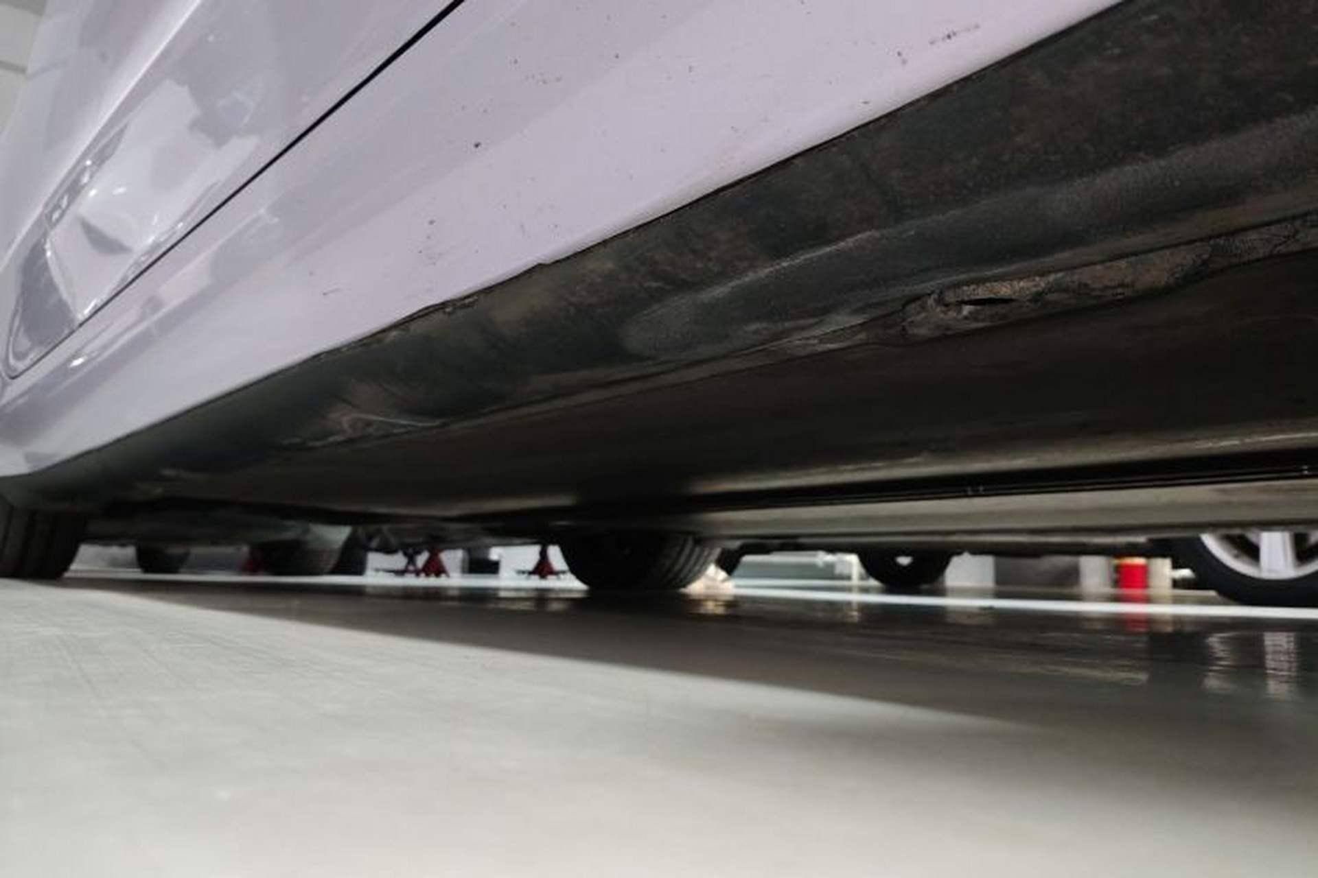 Used Tesla Model 3 2021 Standard Range Rear-Wheel Drive Upgraded Version 3D6 Right Side Sill