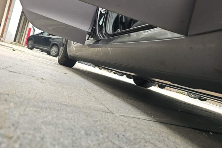 Used Tesla Model 3 2021 Revised Version Standard Range Rear-Wheel Drive Upgraded Edition 3D1 Right Side Sill
