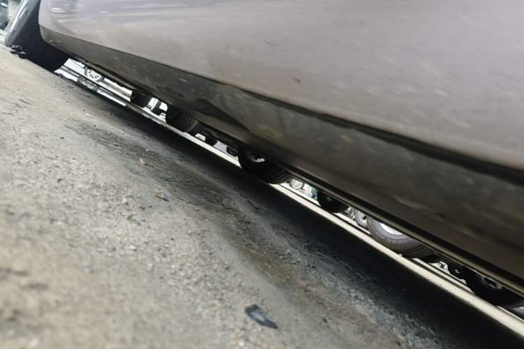 Used Tesla Model 3 2021 Standard Range Rear-Drive Upgraded Version Right Side Sill