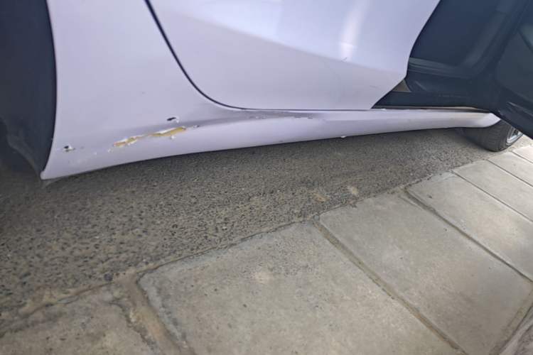 Used Tesla Model 3 2021 Standard Range Rear-Wheel Drive Upgraded Version 3D6 Right Side Sill