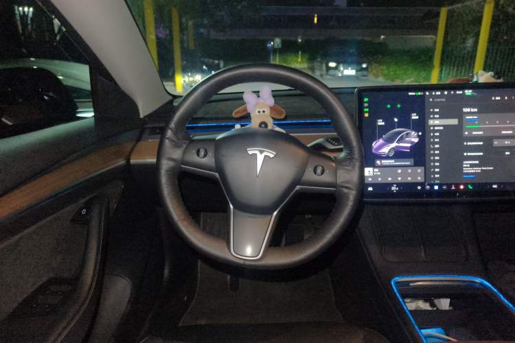 Used Tesla Model 3 2021 Standard Range Rear-Wheel Drive Upgraded Version 3D6 Steering Wheel