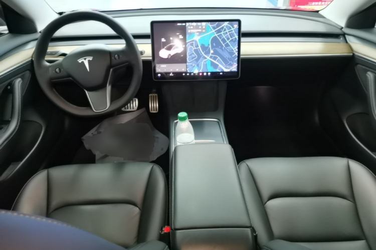 Used Tesla Model 3 2021 Performance High-Performance All-Wheel-Drive Version Center Console