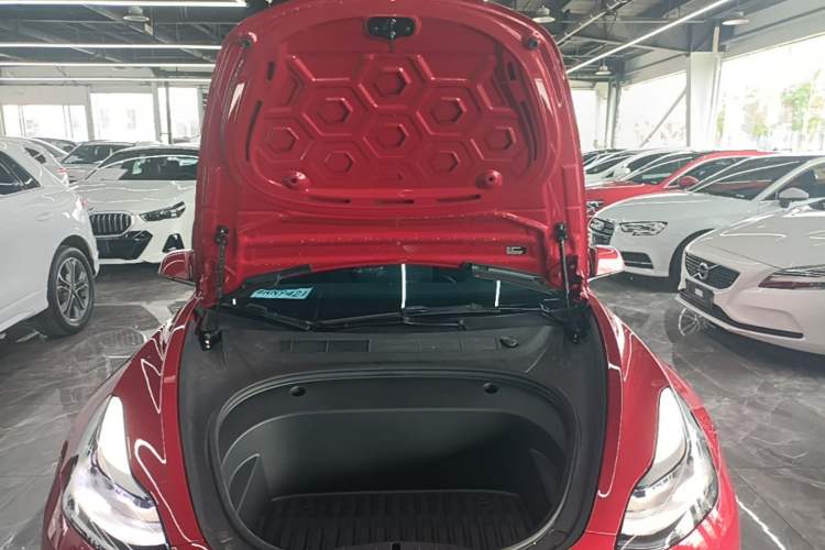 Used Tesla Model 3 2021 Revised Version II – Performance High-Performance All-Wheel-Drive Edition Engine Bay