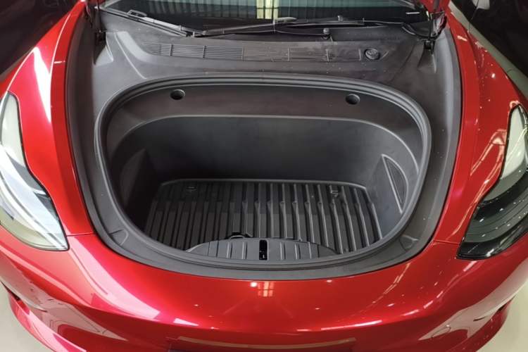 Used Tesla Model 3 2021 Performance High-Performance All-Wheel-Drive Version 3D6 Engine Bay