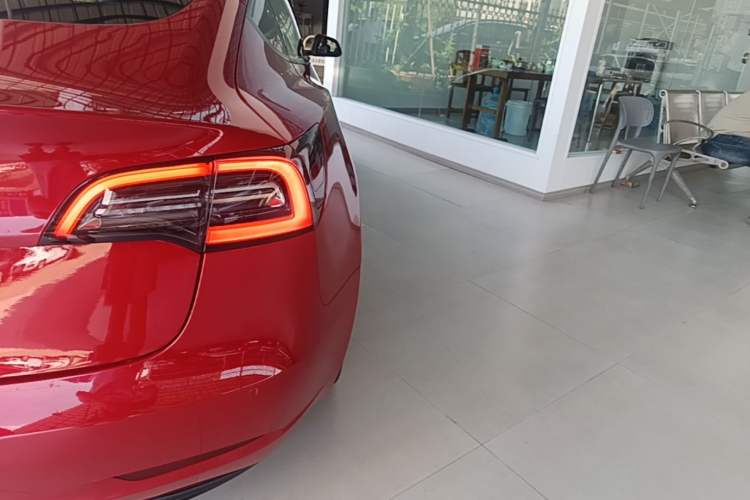 Used Tesla Model 3 2021 Standard Range Rear-Drive Upgraded Version Exterior 3