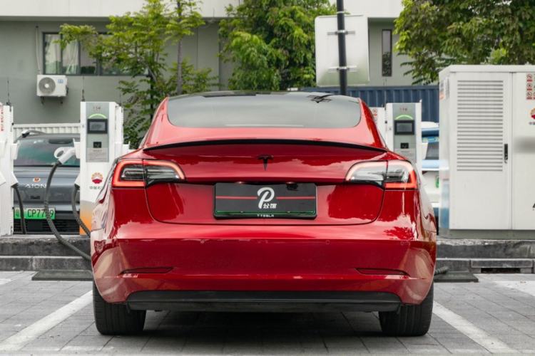 Used Tesla Model 3 2021 Performance High-Performance All-Wheel-Drive Version 3D6 Exterior 4