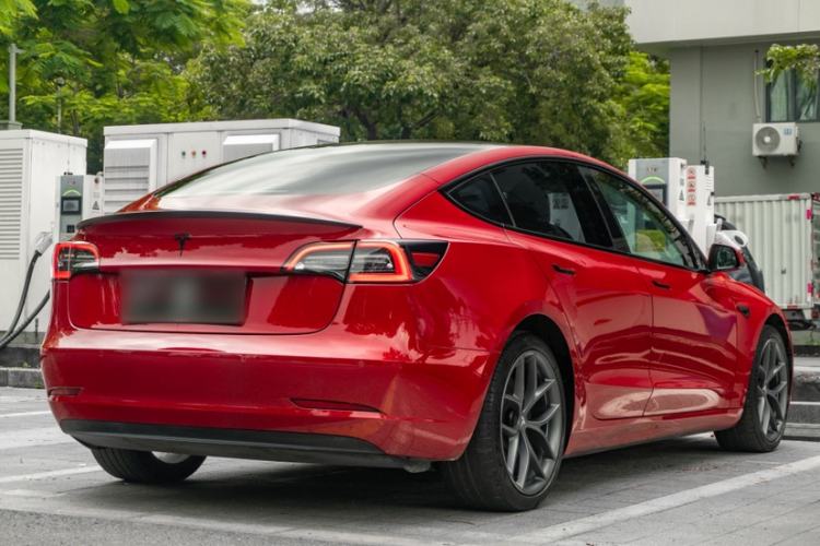 Used Tesla Model 3 2021 Performance High-Performance All-Wheel-Drive Version 3D6 Exterior 5