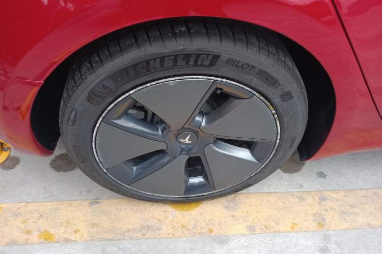 Used Tesla Model 3 2021 Standard Range Rear-Wheel Drive Upgraded Version 3D6 Exterior 5