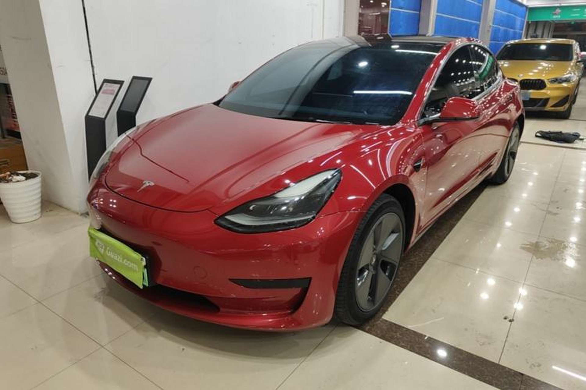 Used Tesla Model 3 2021 Standard Range Rear-Drive Upgraded Version Front Left 45 Deg