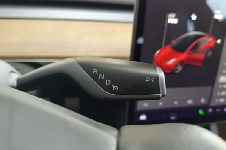 Used Tesla Model 3 2021 Performance High-Performance All-Wheel-Drive Version 3D6 Gear Lever