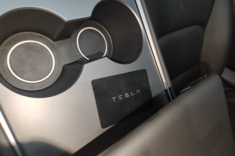 Used Tesla Model 3 2021 Standard Range Rear-Drive Upgraded Version Interior 1