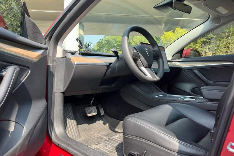 Used Tesla Model 3 2021 Standard Range Rear-Drive Upgraded Version Interior 3