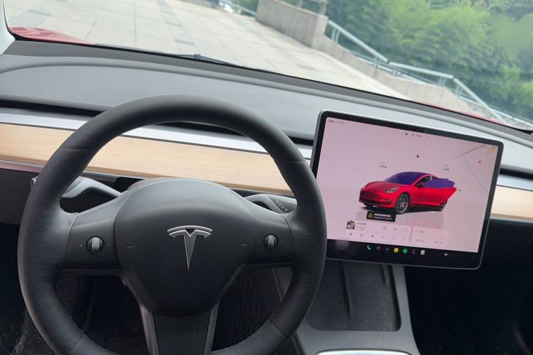 Used Tesla Model 3 2021 Revised Version II – Performance High-Performance All-Wheel-Drive Edition Interior 5