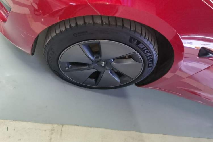 Used Tesla Model 3 2021 Standard Range Rear-Wheel Drive Upgraded Version 3D6 Left Front Wheel Hub