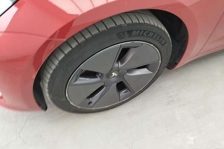 Used Tesla Model 3 2021 Standard Range Rear-Wheel Drive Upgraded Version 3D6 Left Front Wheel Hub