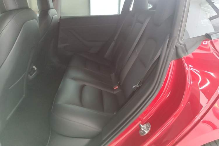 Used Tesla Model 3 2021 Standard Range Rear-Drive Upgraded Version Left Rear Seat