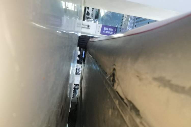Used Tesla Model 3 2021 Standard Range Rear-Wheel Drive Upgraded Version 3D6 Left Side Sill