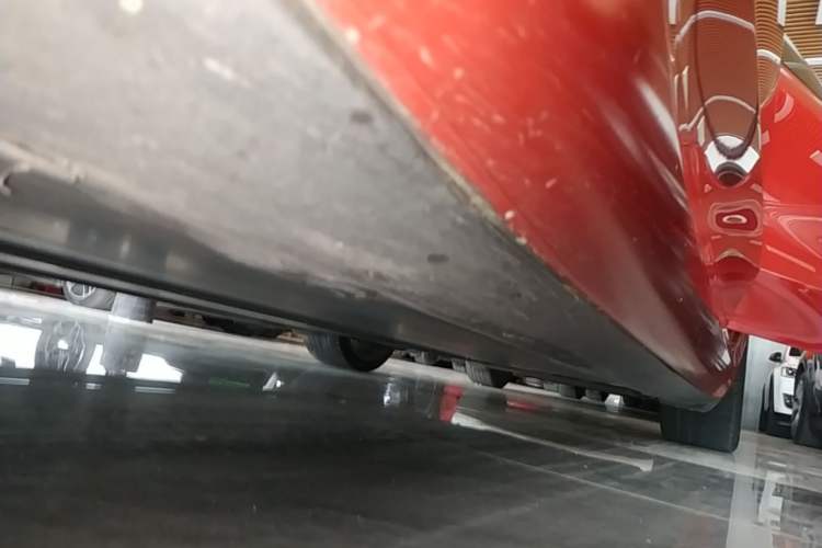 Used Tesla Model 3 2021 Performance High-Performance All-Wheel-Drive Version Left Side Sill