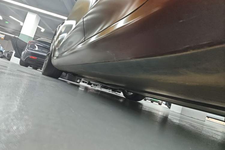 Used Tesla Model 3 2021 Performance High-Performance All-Wheel-Drive Version Left Side Sill