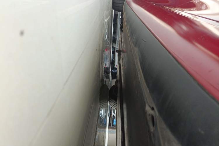 Used Tesla Model 3 2021 Standard Range Rear-Wheel Drive Upgraded Version 3D6 Left Side Sill