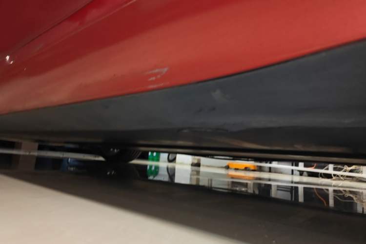 Used Tesla Model 3 2021 Performance High-Performance All-Wheel-Drive Version Left Side Sill