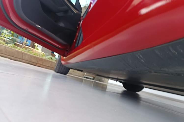 Used Tesla Model 3 2021 Standard Range Rear-Drive Upgraded Version Left Side Sill