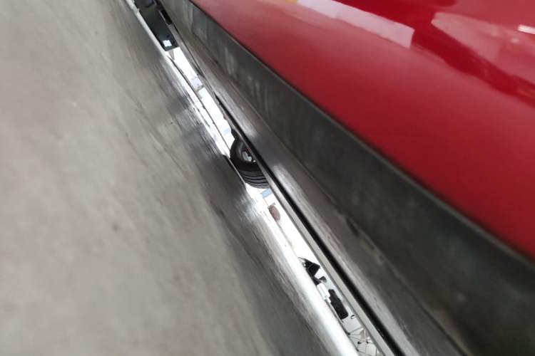 Used Tesla Model 3 2021 Standard Range Rear-Drive Upgraded Version Left Side Sill