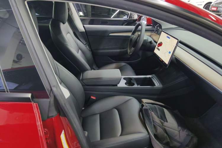 Used Tesla Model 3 2021 Standard Range Rear-Drive Upgraded Version Right Front Seat