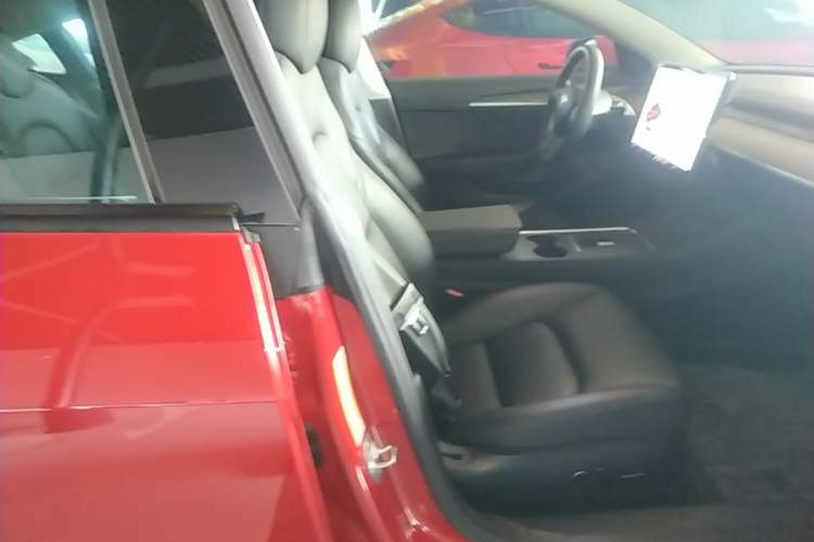Used Tesla Model 3 2021 Performance High-Performance All-Wheel-Drive Version Right Front Seat