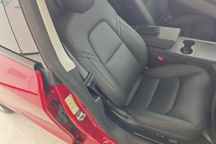Used Tesla Model 3 2021 Standard Range Rear-Drive Upgraded Version Right Front Seat