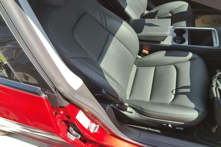 Used Tesla Model 3 2021 Standard Range Rear-Drive Upgraded Version Right Front Seat