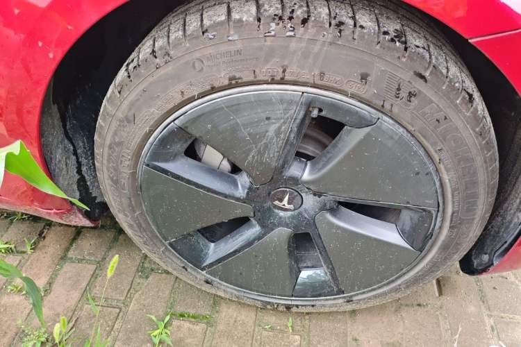 Used Tesla Model 3 2021 Revised Version Standard Range Rear-Wheel Drive Upgraded Edition 3D1 Right Front Wheel Hub