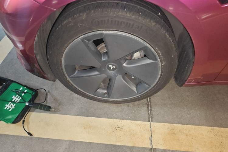 Used Tesla Model 3 2021 Standard Range Rear-Drive Upgraded Version Right Front Wheel Hub