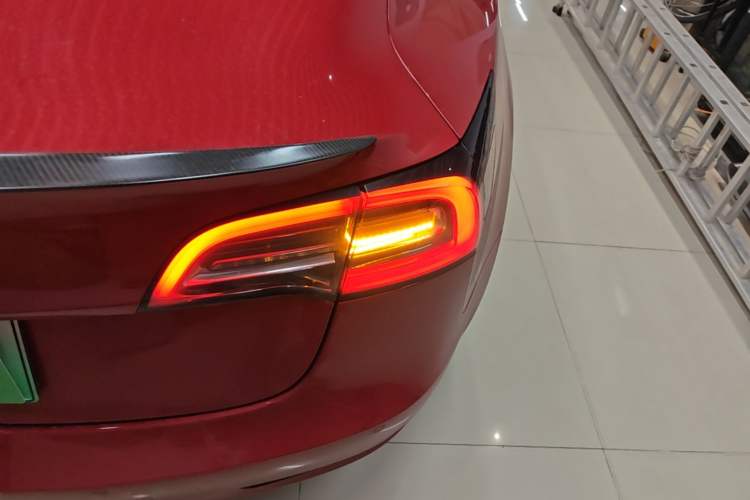 Used Tesla Model 3 2021 Performance High-Performance All-Wheel-Drive Version Right Rear Taillight