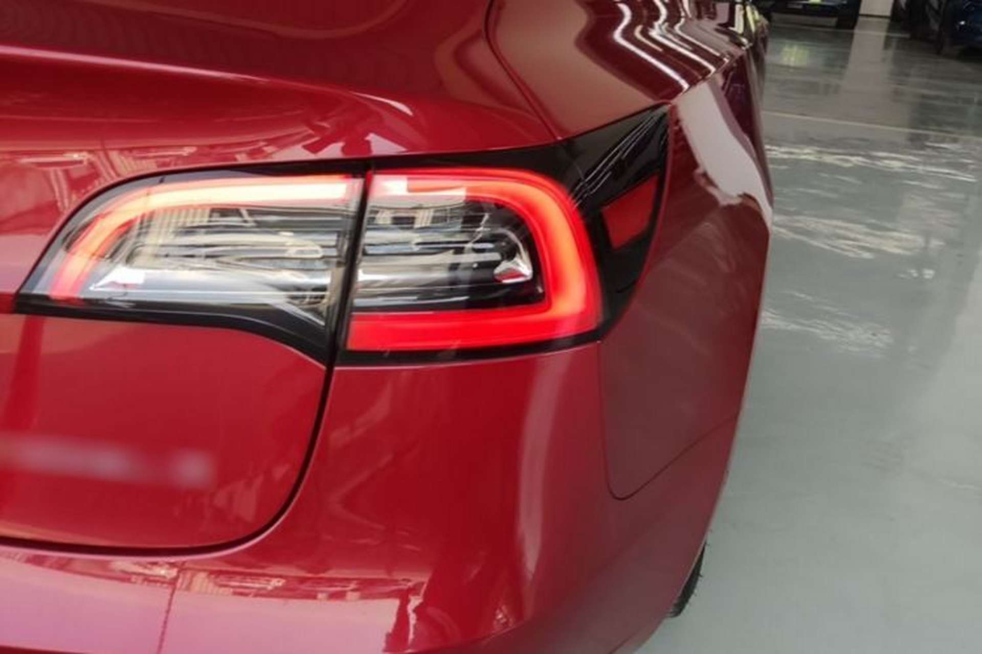 Used Tesla Model 3 2021 Standard Range Rear-Drive Upgraded Version Right Rear Taillight