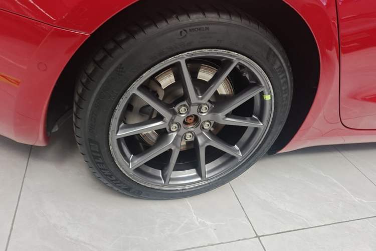 Used Tesla Model 3 2021 Standard Range Rear-Drive Upgraded Version Right Rear Wheel Hub
