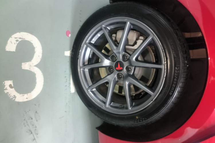 Used Tesla Model 3 2021 Standard Range Rear-Wheel Drive Upgraded Version 3D6 Right Rear Wheel Hub